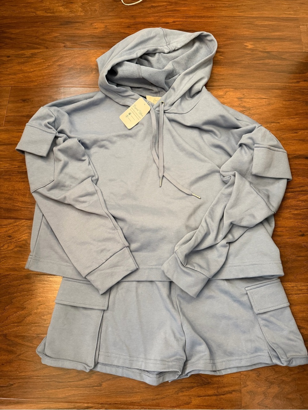 NWT Klesis 2 Piece Cargo Set Size M